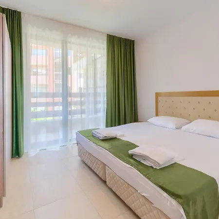 Robinson * 埃勒尼特