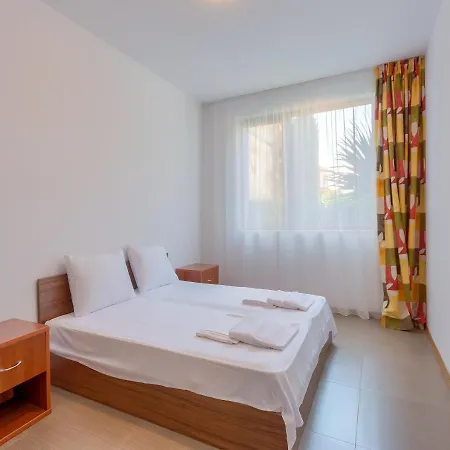 Robinson 公寓 埃勒尼特