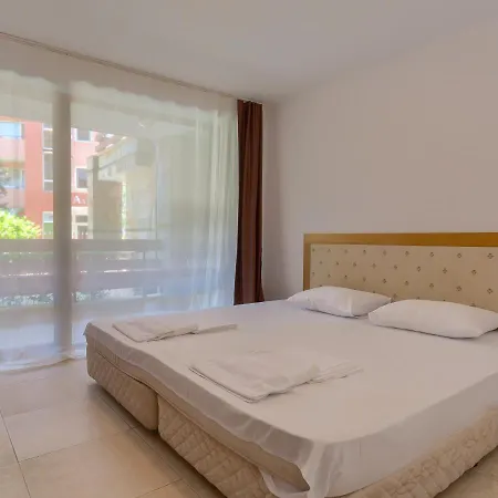 Lägenhet Robinson Elenite