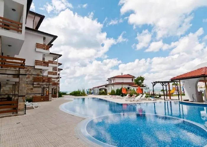 Apartament Robinson Elenite