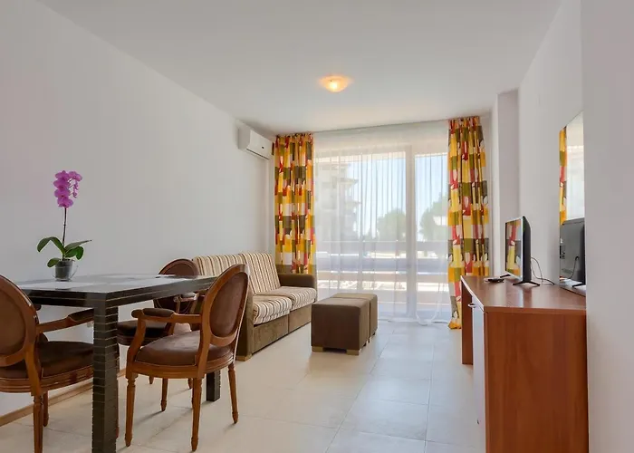 Apartament Robinson Elenite