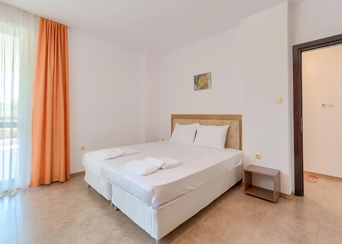 Robinson אלניטה