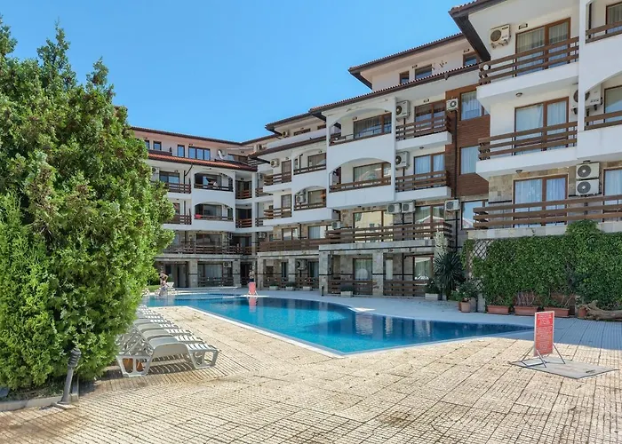 Robinson Apartament *