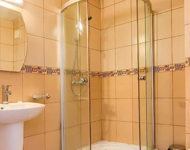 Robinson דירה אלניטה