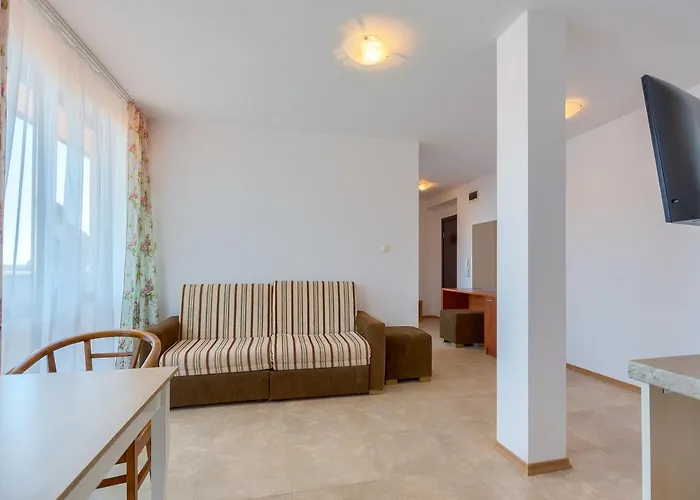 Robinson * אלניטה