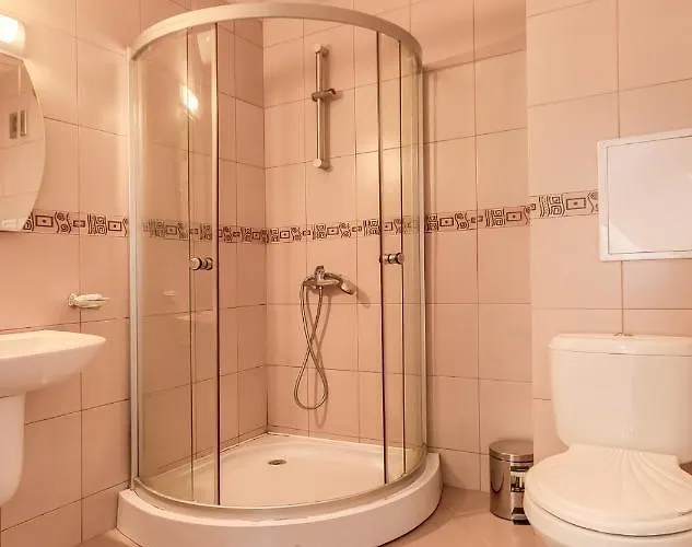 Robinson * אלניטה